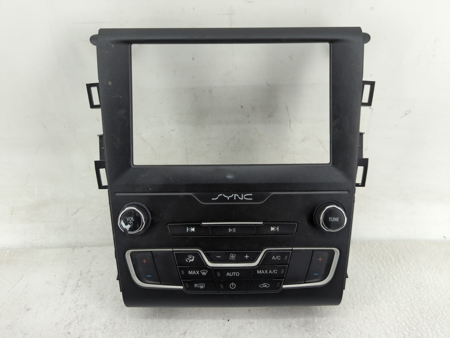 2017-2020 Ford Fusion Radio Control Panel - Oemusedautoparts1.com
