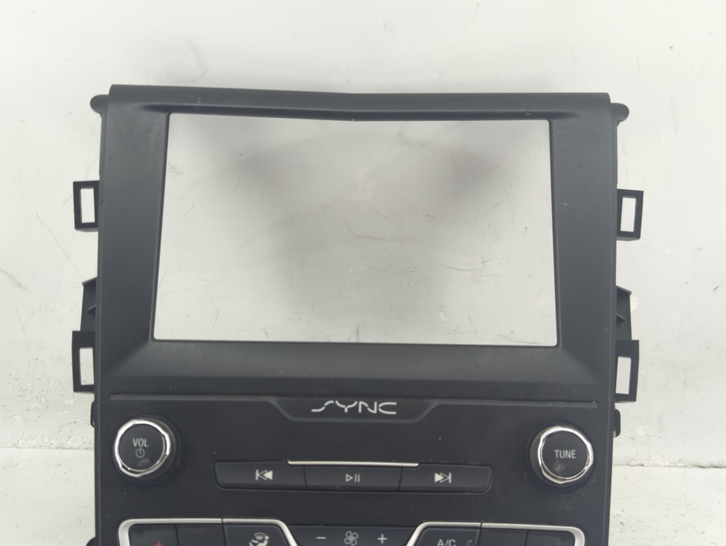 2017-2020 Ford Fusion Radio Control Panel - Oemusedautoparts1.com
