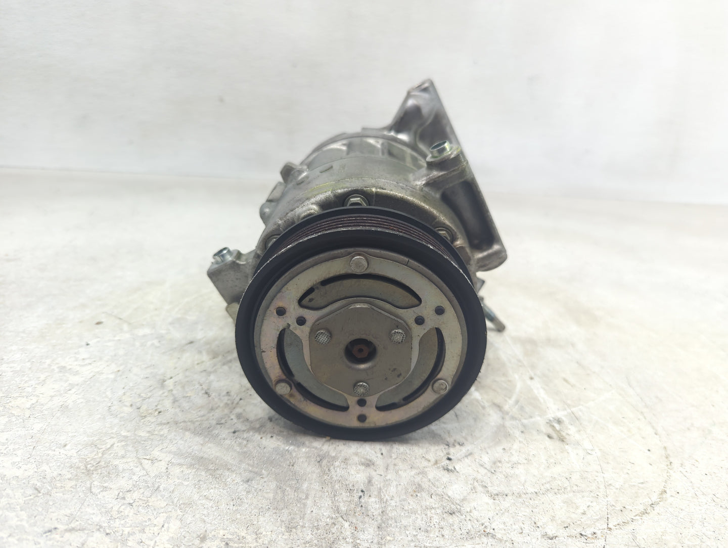 2017-2020 Ford Fusion Air Conditioning A/c Ac Compressor Oem - Oemusedautoparts1.com