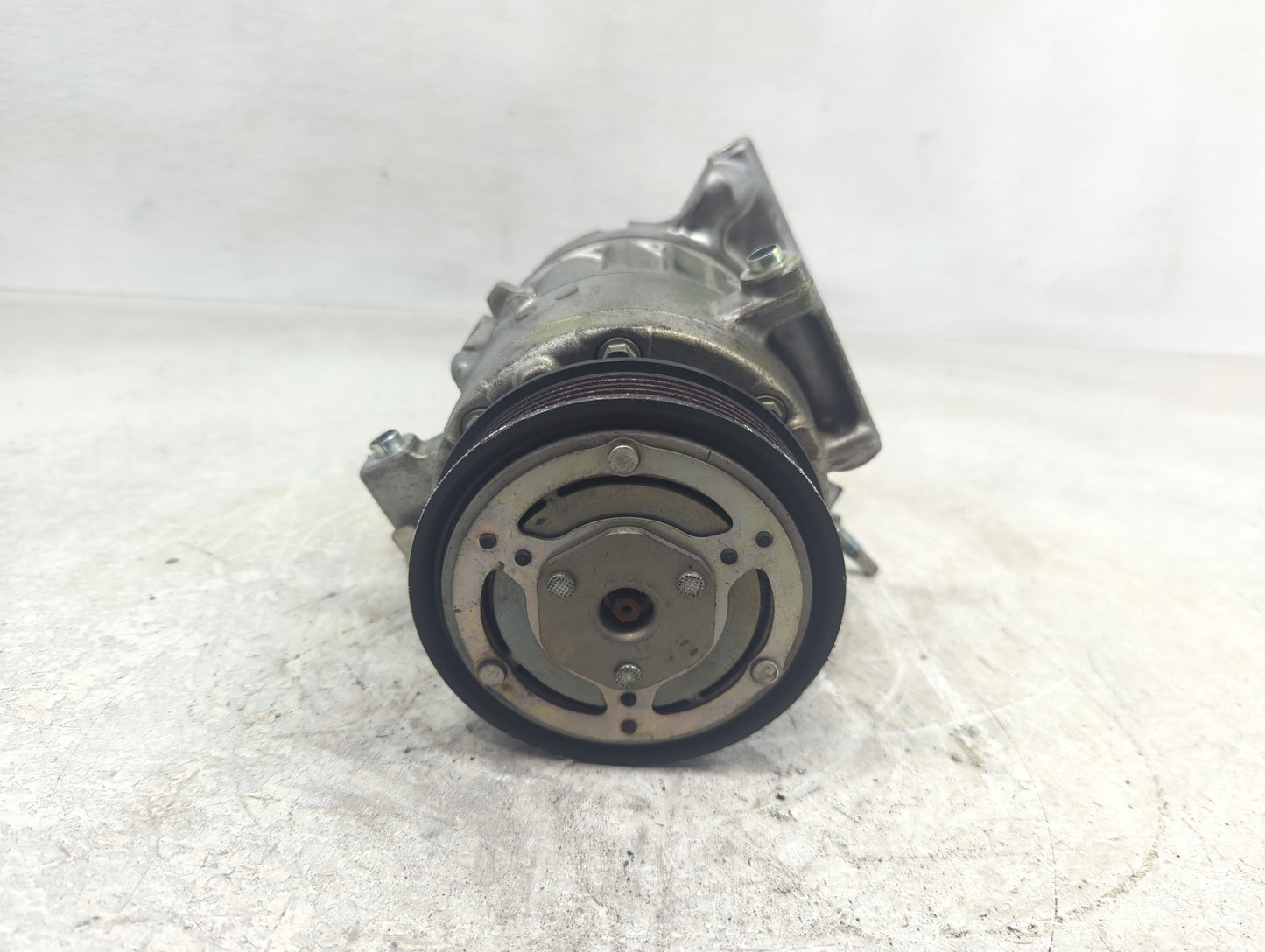2017-2020 Ford Fusion Air Conditioning A/c Ac Compressor Oem - Oemusedautoparts1.com