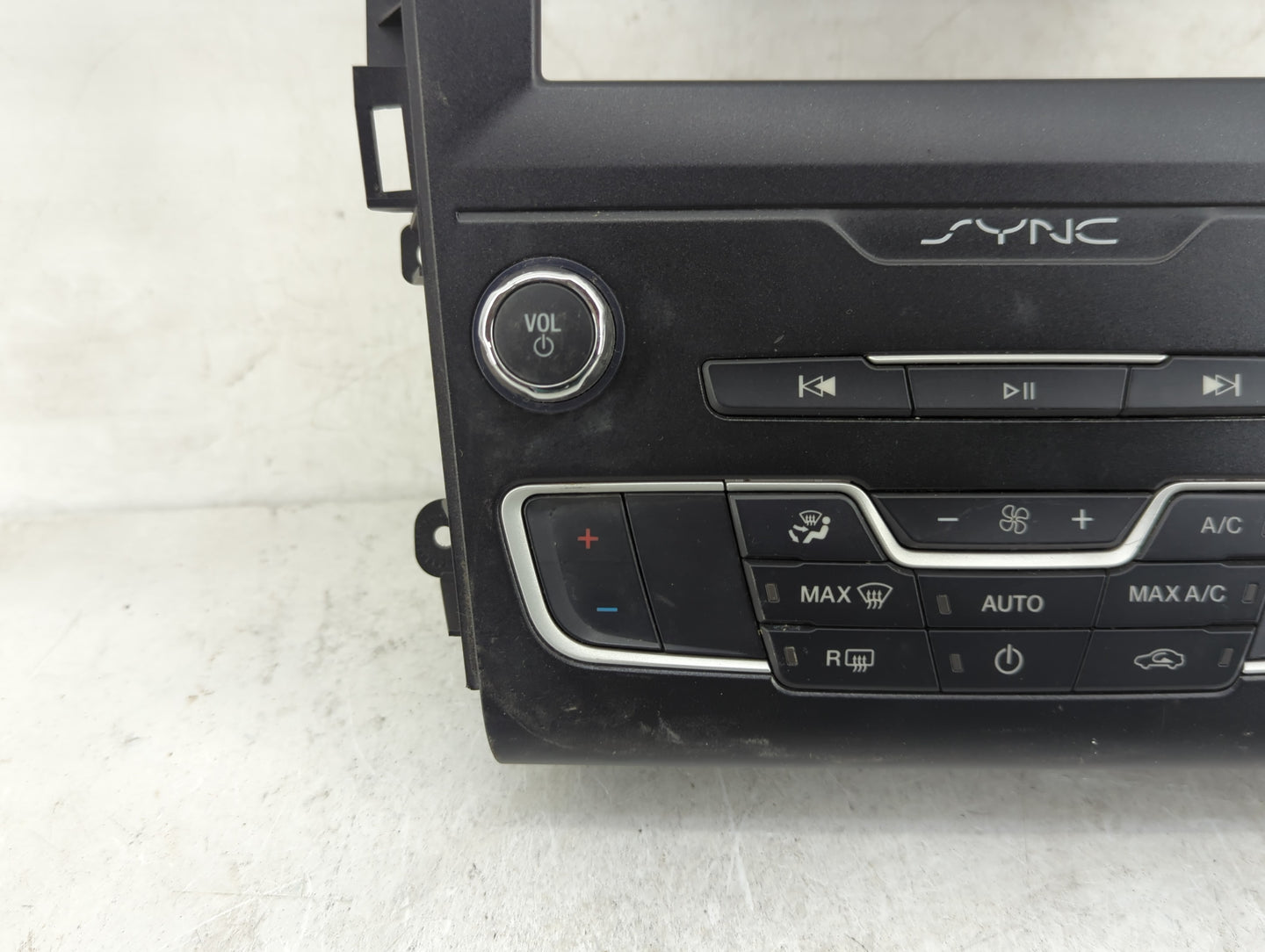 2017-2020 Ford Fusion Radio AM FM Cd Player Receiver Replacement P/N:LS7T-18E245-CGB Fits Fits 2017 2018 2019 2020 OEM Used 