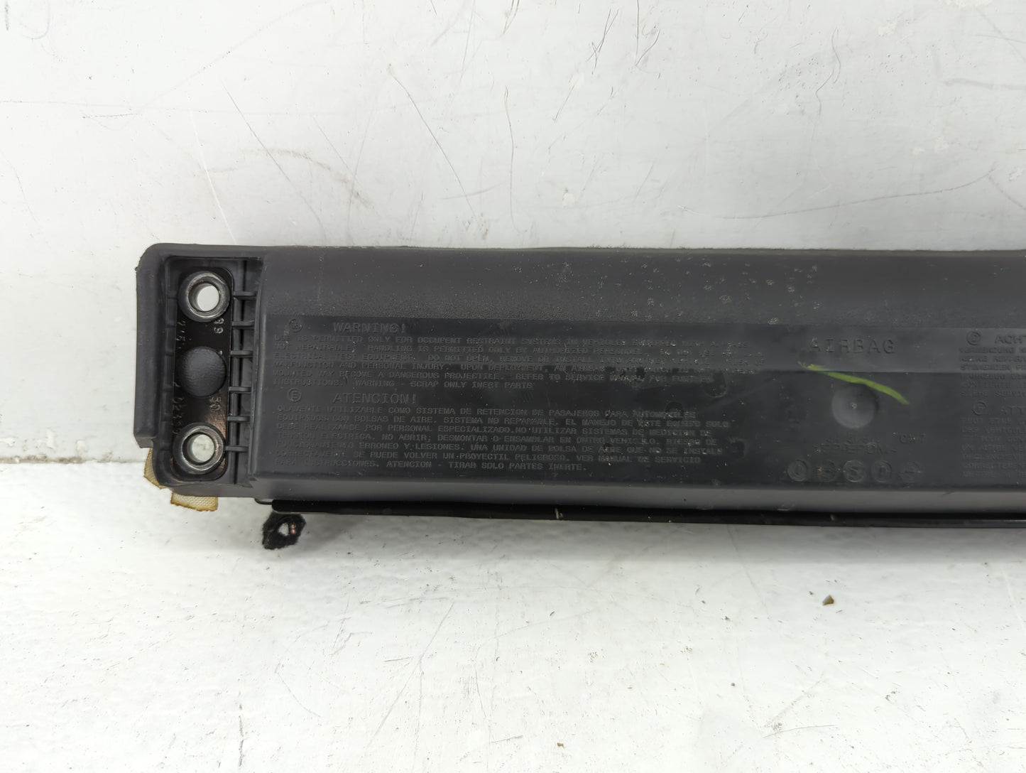 2020 Ford Fusion Air Bag Passenger Right Knee OEM P/N:DG9354045J76BD3JA6 Fits OEM Used Auto Parts - Oemusedautoparts1.com