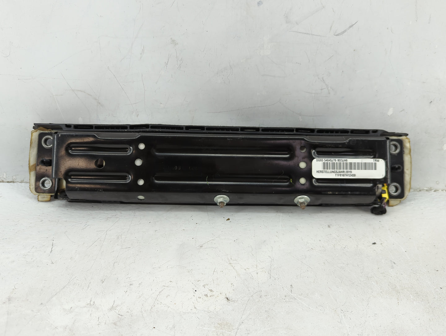 2020 Ford Fusion Air Bag Passenger Right Knee OEM P/N:DG9354045J76BD3JA6 Fits OEM Used Auto Parts - Oemusedautoparts1.com