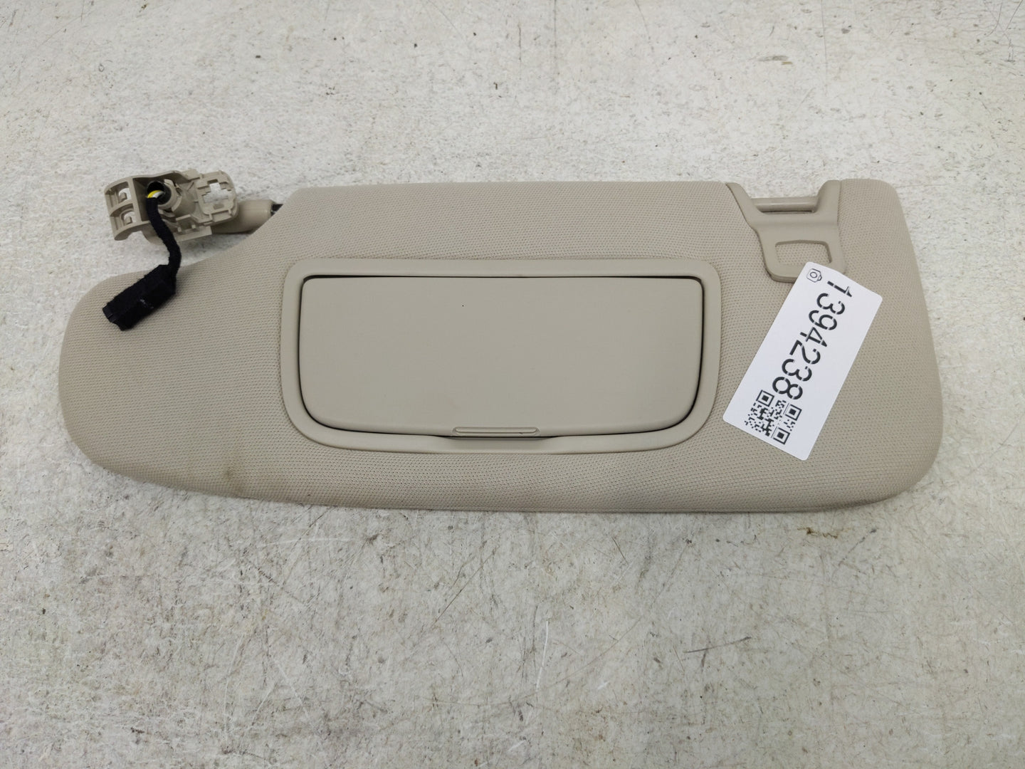 2019-2020 Ford Fusion Sun Visor Shade Replacement Driver Left Mirror Fits Fits 2018 2019 2020 OEM Used Auto Parts - Oemuseda