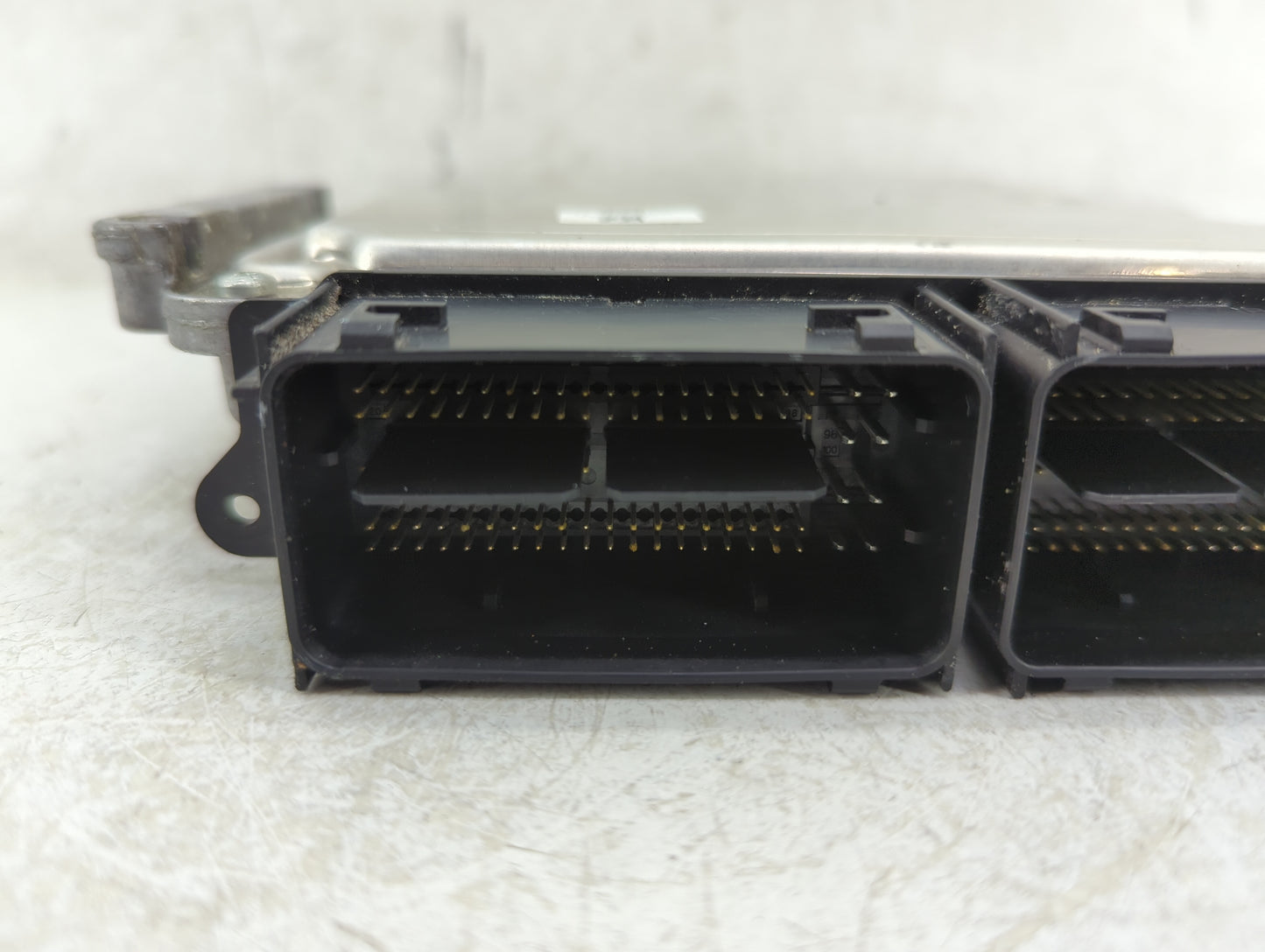 2020 Ford Fusion PCM Engine Control Computer ECU ECM PCU OEM P/N:CU5T-14A624-BA 0 261 S22 318, KS7A-12A650-BCA Fits OEM Used