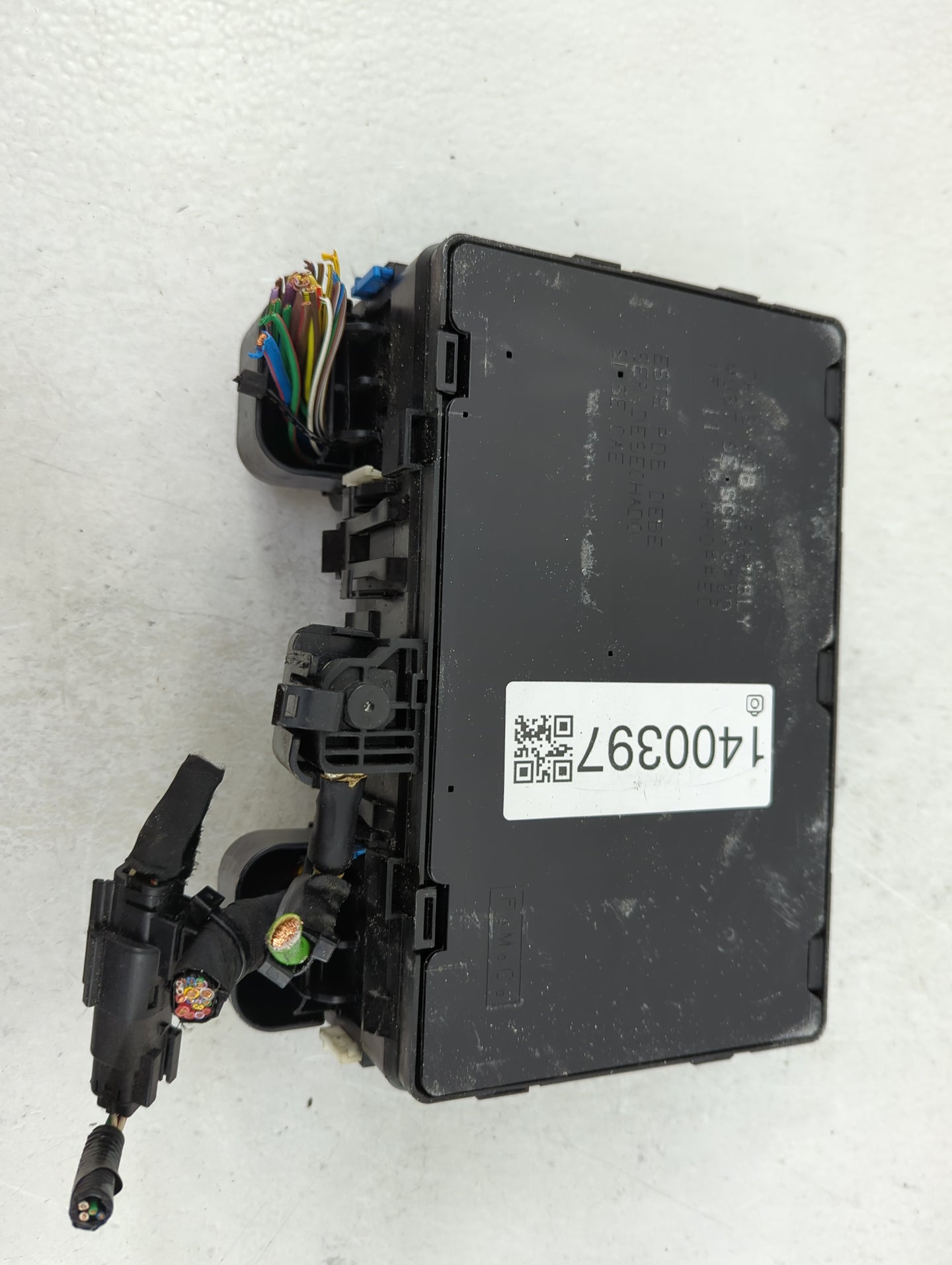 2017-2020 Ford Fusion Fusebox Fuse Box Panel Relay Module P/N:HG9T14D068BC-02 Fits Fits 2017 2018 2019 2020 OEM Used Auto Pa