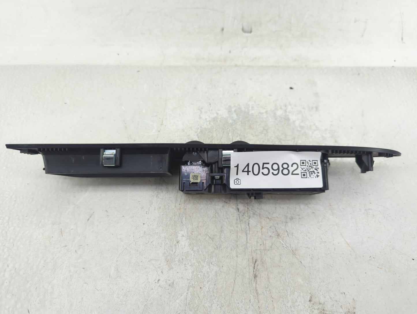2013-2020 Ford Fusion Master Power Window Switch Replacement Driver Side Left Fits OEM Used Auto Parts - Oemusedautoparts1.c