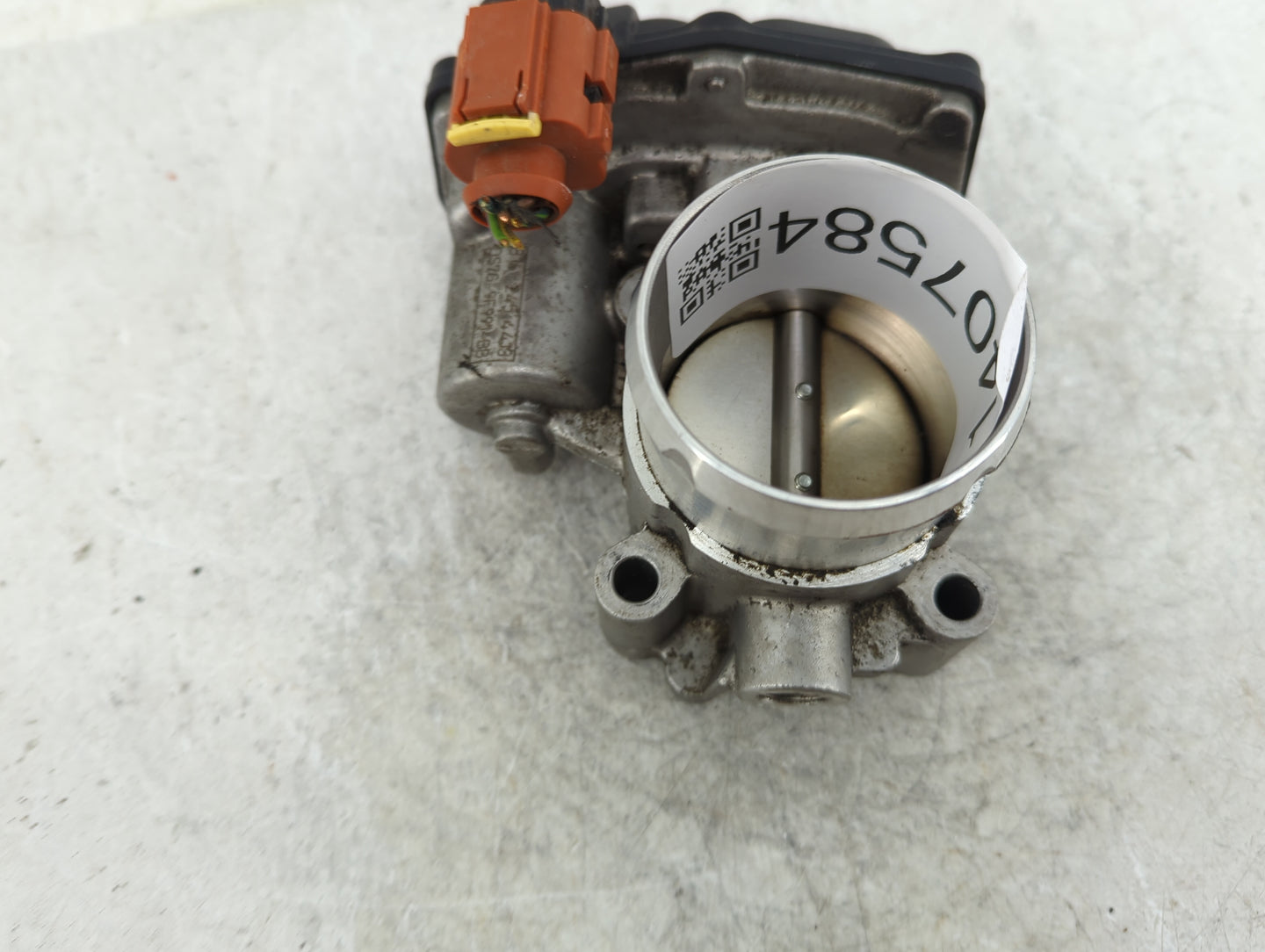 2014-2020 Ford Fusion Throttle Body P/N:DS7G-9F891-CA Fits Fits 2014 2015 2016 2017 2018 2019 2020 OEM Used Auto Parts - Oem
