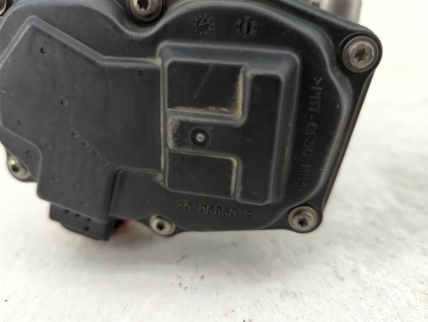2014-2020 Ford Fusion Throttle Body P/N:DS7G-9F891-CA Fits Fits 2014 2015 2016 2017 2018 2019 2020 OEM Used Auto Parts - Oem