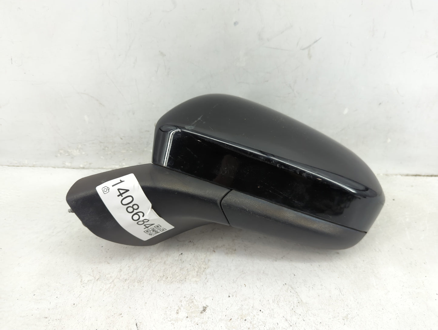 2019-2020 Ford Fusion Driver Side View Mirror - Left Door Mirror OEM Used - Oemusedautoparts1.com