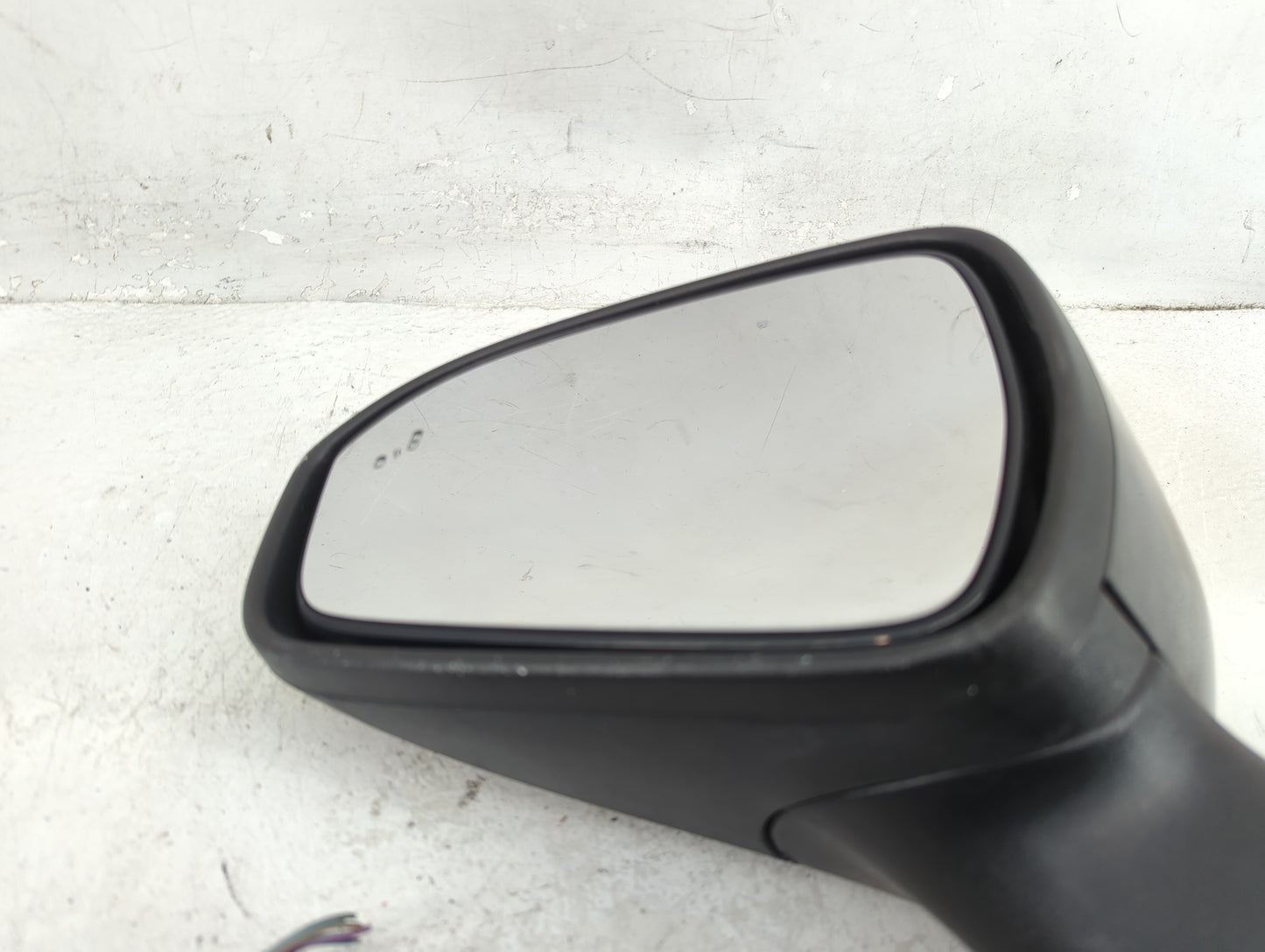 2019-2020 Ford Fusion Driver Side View Mirror - Left Door Mirror OEM Used - Oemusedautoparts1.com