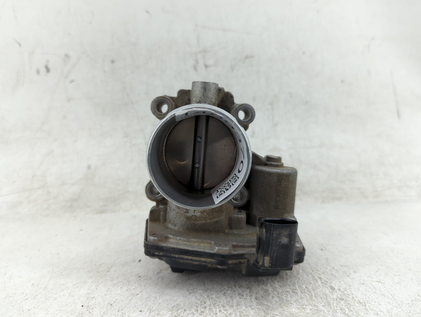 2014-2020 Ford Fusion Throttle Body P/N:DS7G-9F891-CA Fits Fits 2014 2015 2016 2017 2018 2019 2020 OEM Used Auto Parts - Oem