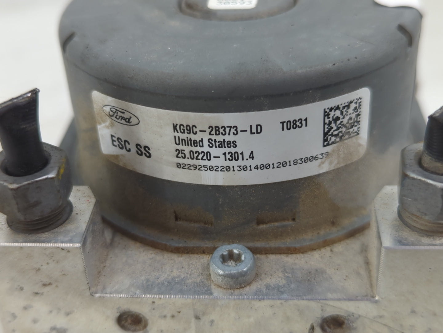 2019-2020 Ford Fusion ABS Pump Control Module Replacement P/N:KG9C-2B373-LD Fits Fits 2019 2020 OEM Used Auto Parts - Oemuse