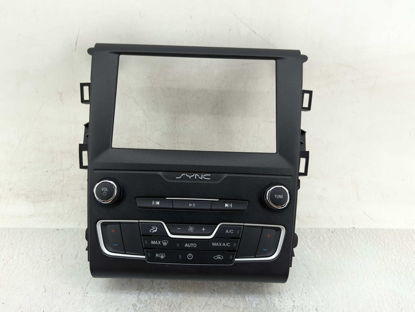2017-2020 Ford Fusion Radio Control Panel - Oemusedautoparts1.com