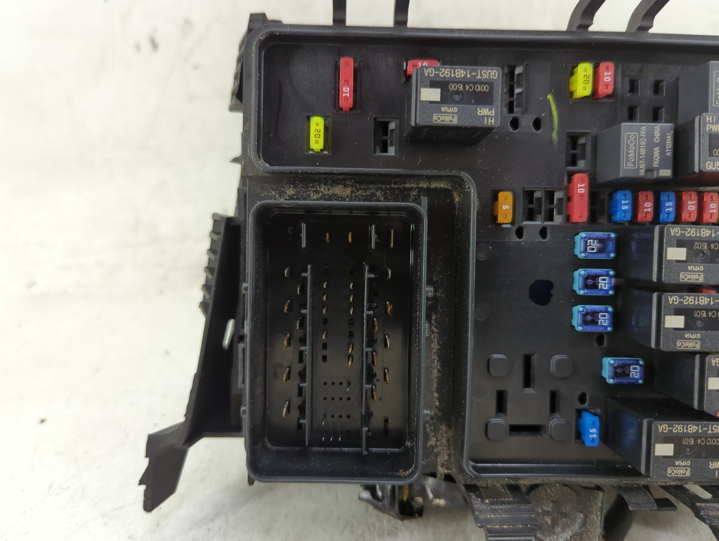 2017-2020 Ford Fusion Fusebox Fuse Box Panel Relay Module P/N:G2GT14A075AA Fits Fits 2017 2018 2019 2020 OEM Used Auto Parts