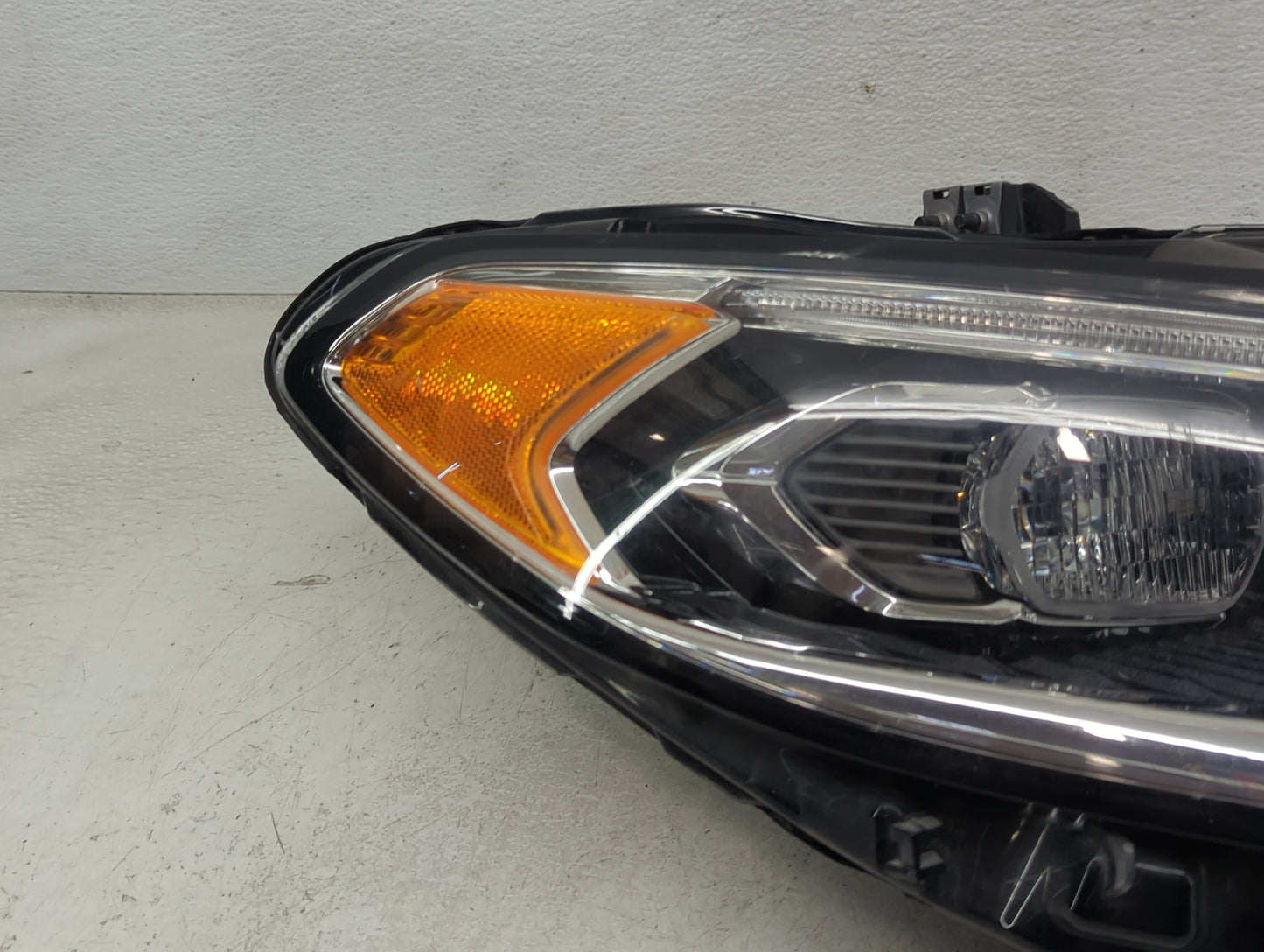 2017-2020 Ford Fusion Passenger Right Oem Head Light Headlight Lamp - Oemusedautoparts1.com