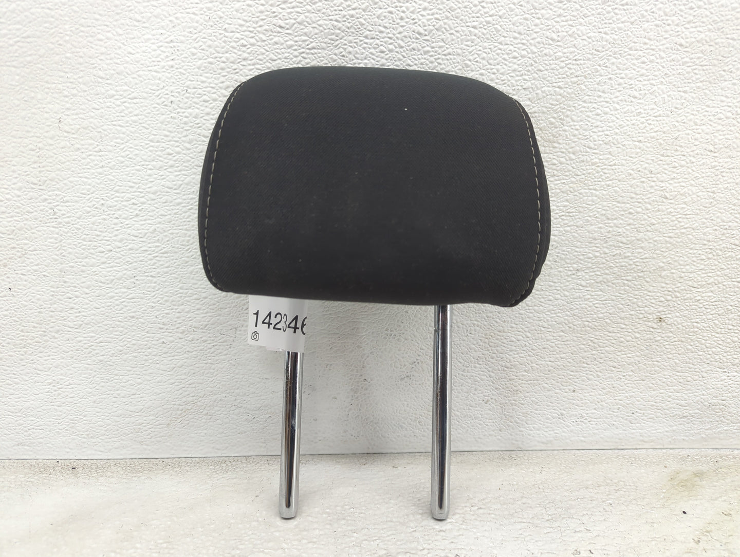 2017-2020 Ford Fusion Headrest Head Rest Rear Seat Fits Fits 2017 2018 2019 2020 OEM Used Auto Parts - Oemusedautoparts1.com