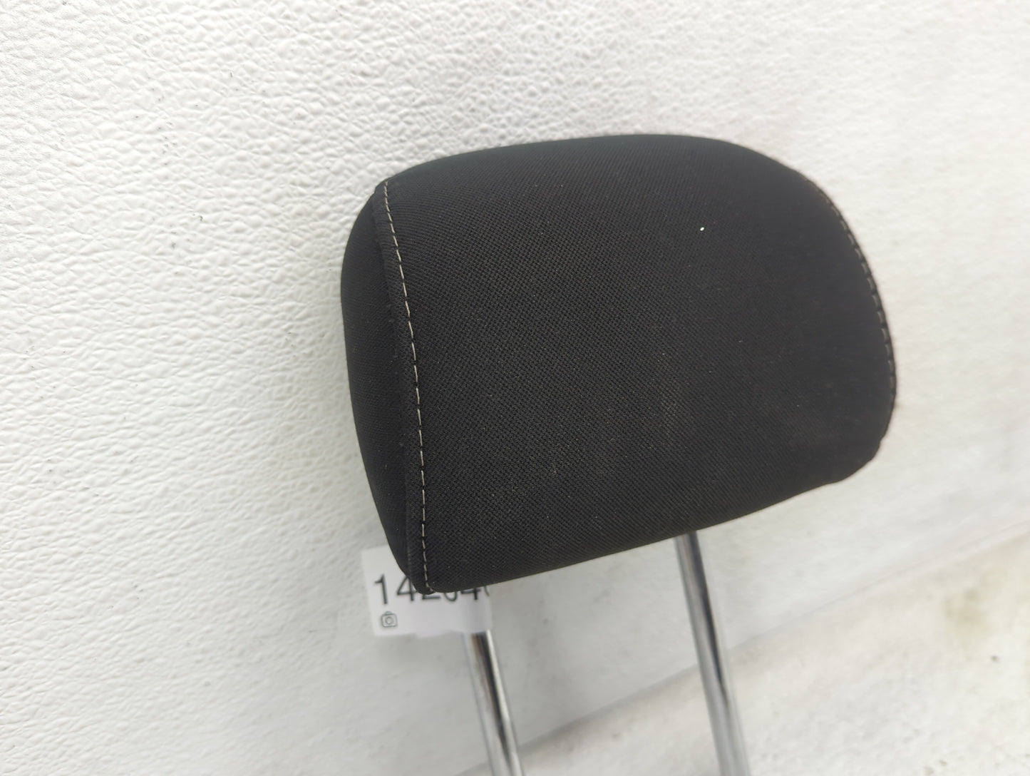 2017-2020 Ford Fusion Headrest Head Rest Rear Seat Fits Fits 2017 2018 2019 2020 OEM Used Auto Parts - Oemusedautoparts1.com