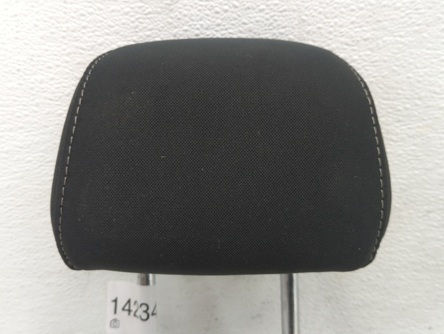 2017-2020 Ford Fusion Headrest Head Rest Rear Seat Fits Fits 2017 2018 2019 2020 OEM Used Auto Parts - Oemusedautoparts1.com