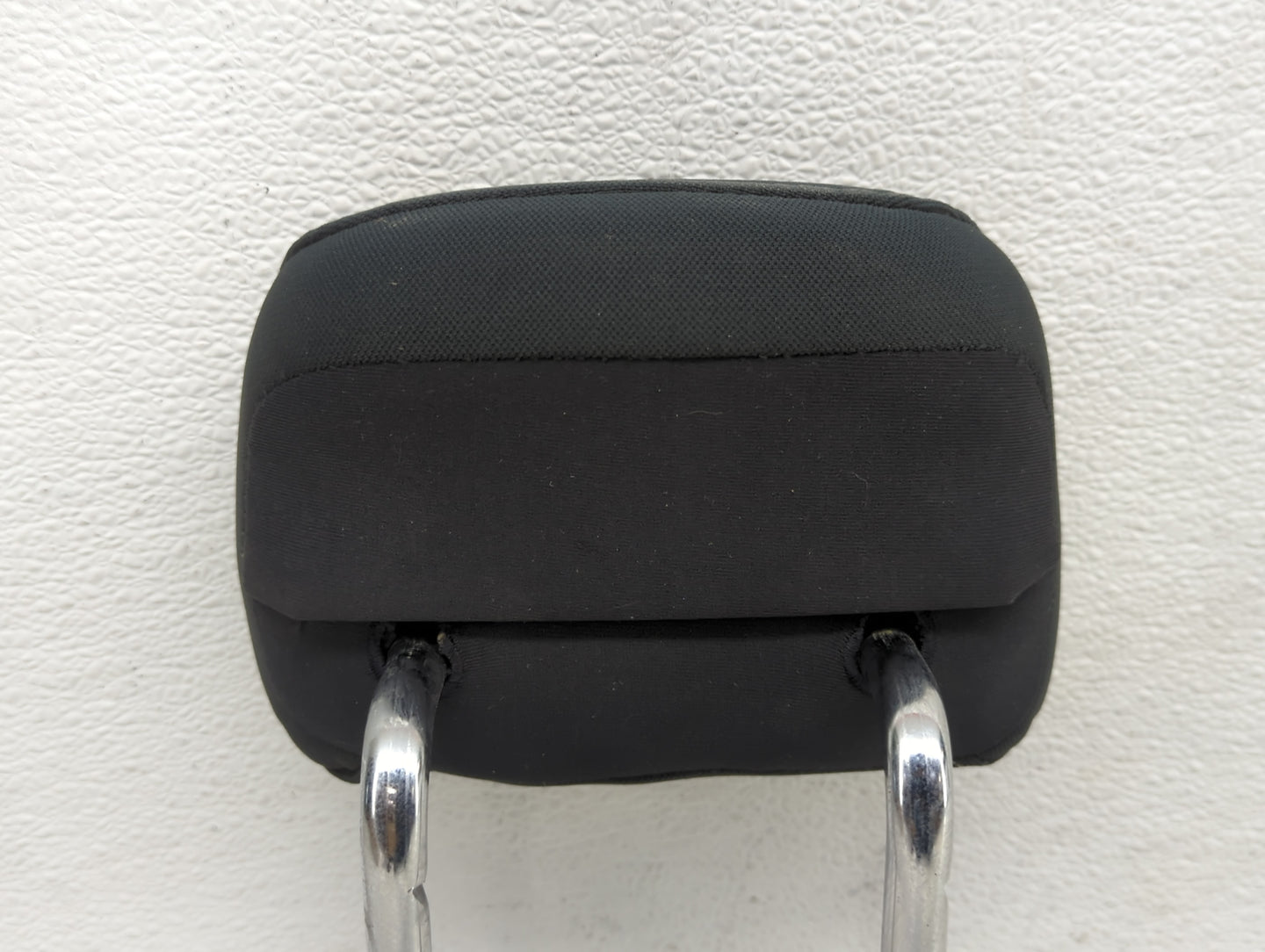 2017-2020 Ford Fusion Headrest Head Rest Rear Seat Fits Fits 2017 2018 2019 2020 OEM Used Auto Parts - Oemusedautoparts1.com