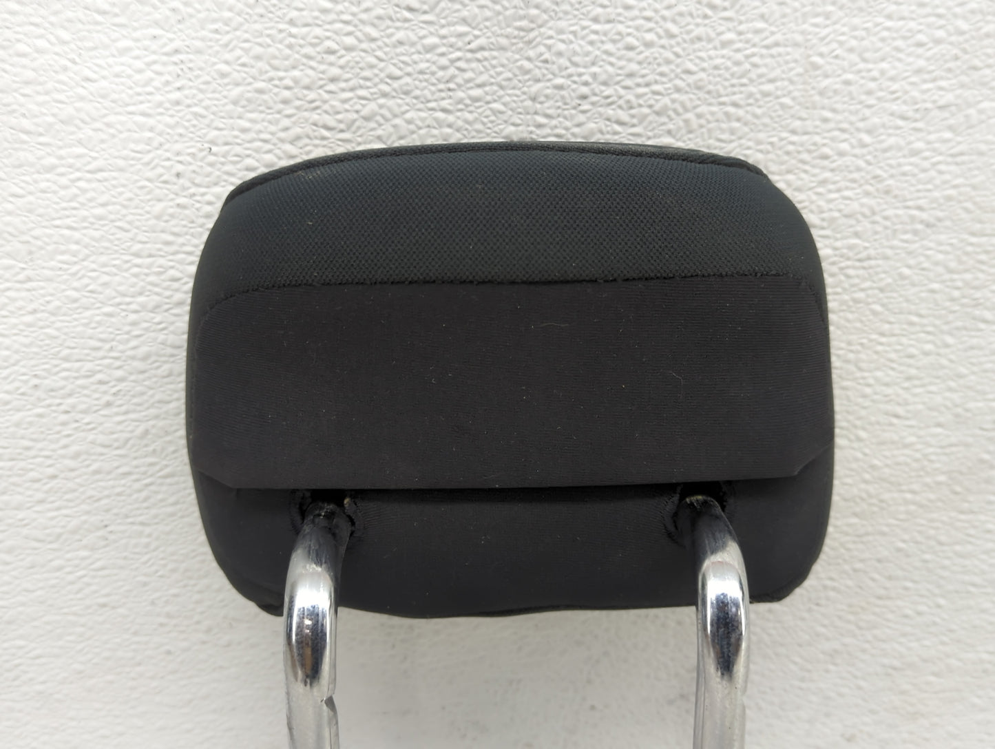2017-2020 Ford Fusion Headrest Head Rest Rear Seat Fits Fits 2017 2018 2019 2020 OEM Used Auto Parts - Oemusedautoparts1.com