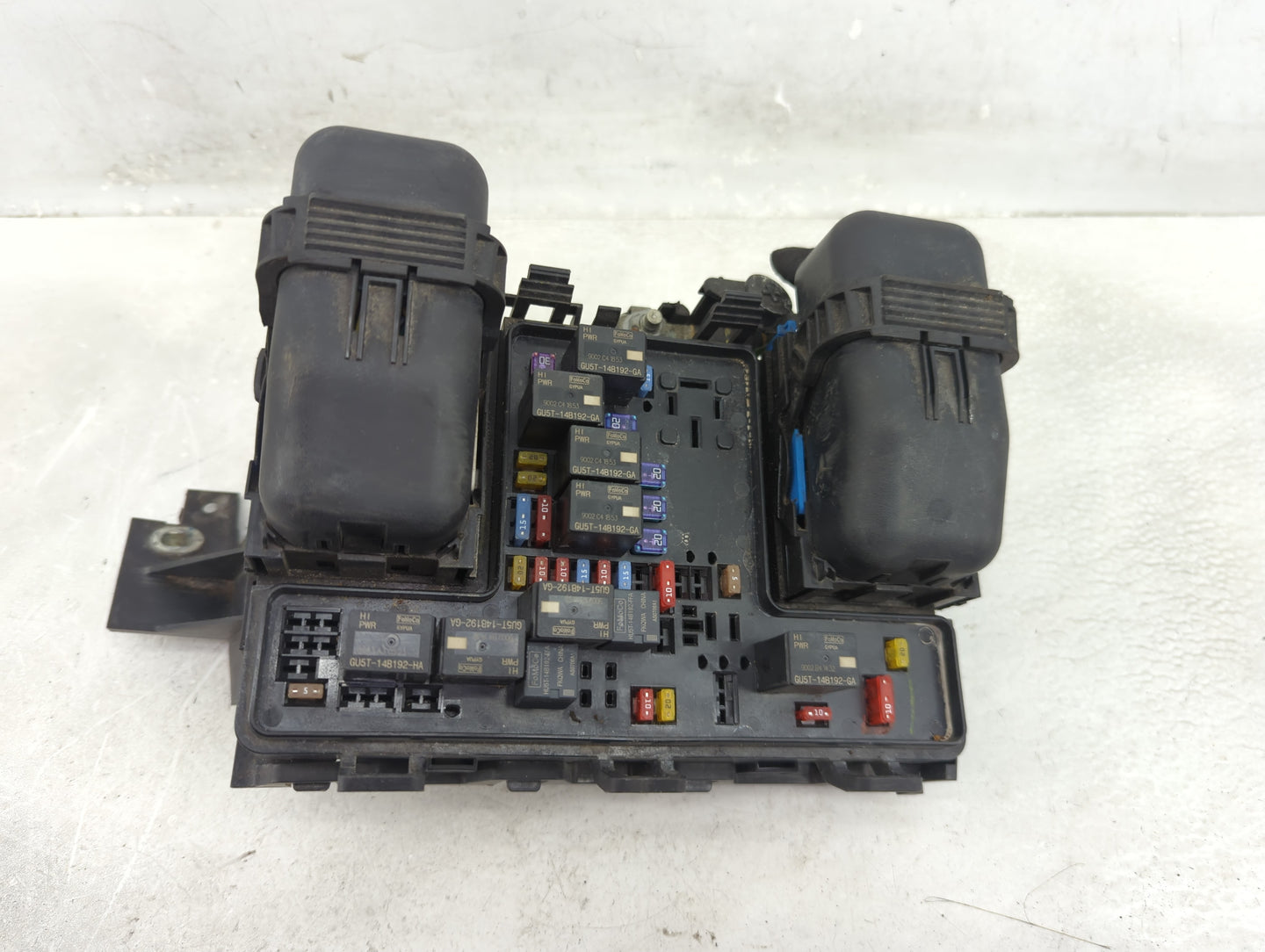 2017-2020 Ford Fusion Fusebox Fuse Box Panel Relay Module P/N:G2GT14A075AA Fits Fits 2017 2018 2019 2020 OEM Used Auto Parts