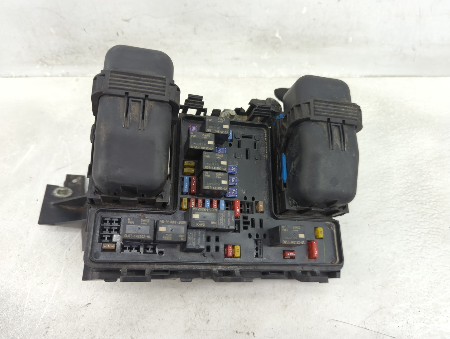 2017-2020 Ford Fusion Fusebox Fuse Box Panel Relay Module P/N:G2GT14A075AA Fits Fits 2017 2018 2019 2020 OEM Used Auto Parts