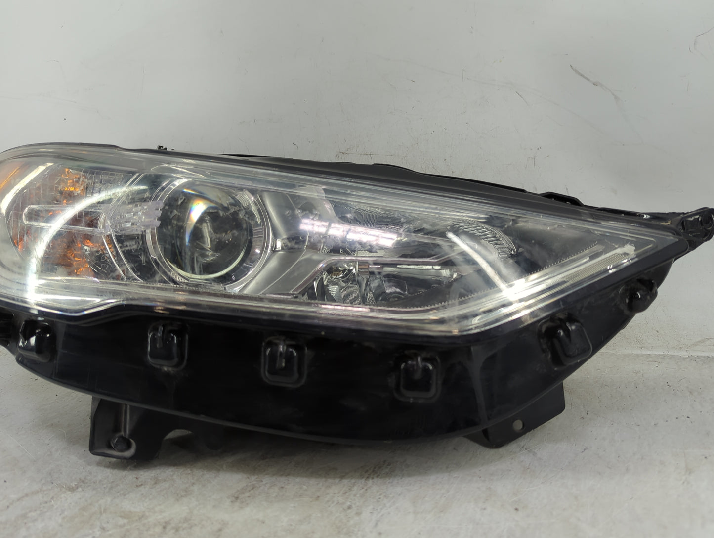 2017-2020 Ford Fusion Passenger Right Oem Head Light Headlight Lamp - Oemusedautoparts1.com