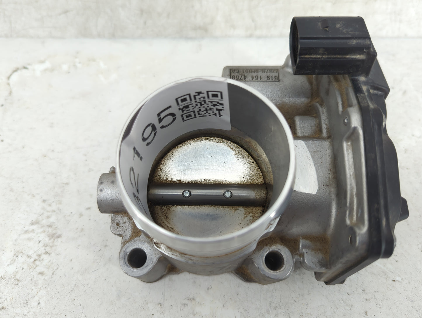 2014-2020 Ford Fusion Throttle Body P/N:DS7G-9F991-CA Fits Fits 2014 2015 2016 2017 2018 2019 2020 OEM Used Auto Parts - Oem