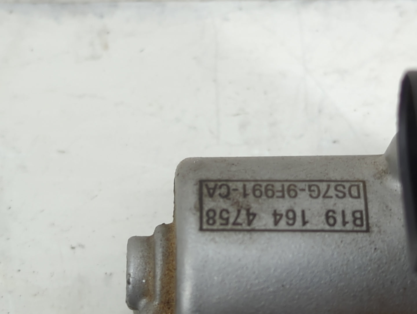 2014-2020 Ford Fusion Throttle Body P/N:DS7G-9F991-CA Fits Fits 2014 2015 2016 2017 2018 2019 2020 OEM Used Auto Parts - Oem