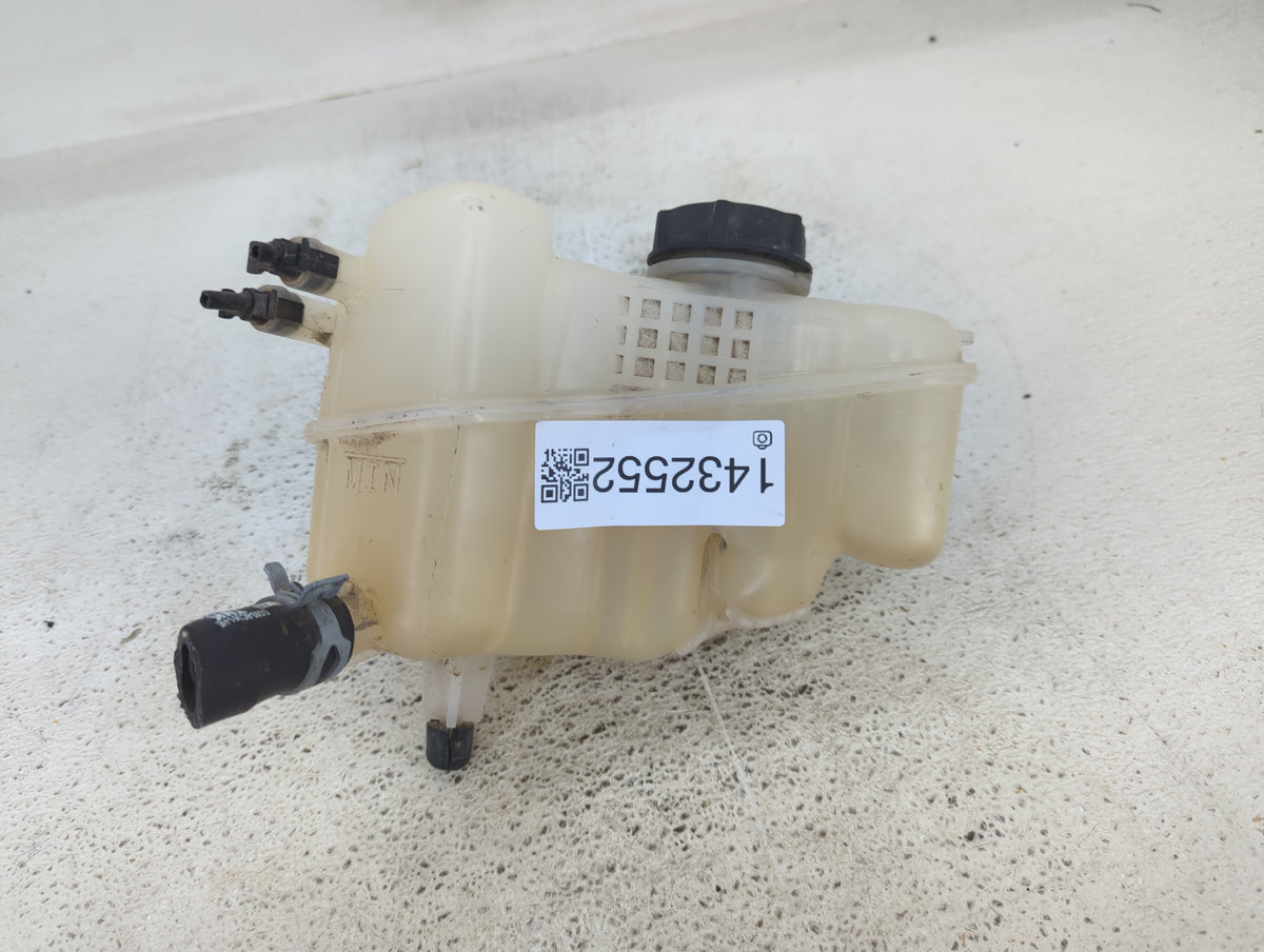2017-2020 Ford Fusion Radiator Coolant Overflow Expansion Tank Bottle 1432552 - Oemusedautoparts1.com