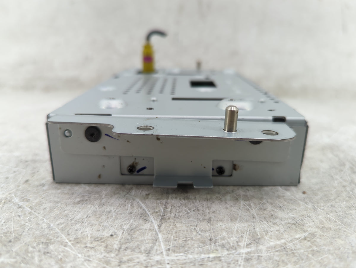 2017-2020 Ford Fusion Information Radio Display Screen 1433949 - Oemusedautoparts1.com