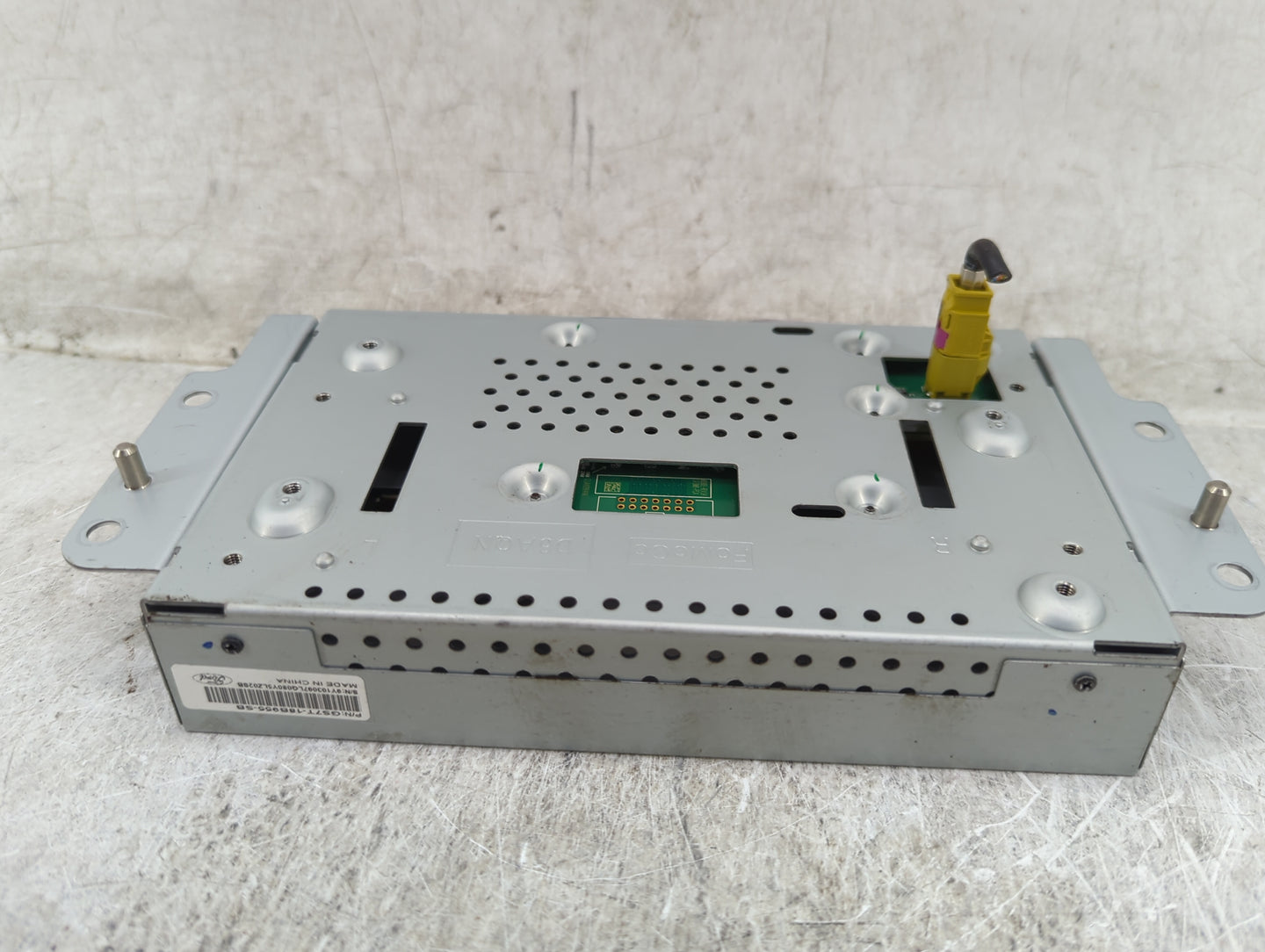 2017-2020 Ford Fusion Information Display Screen - Oemusedautoparts1.com