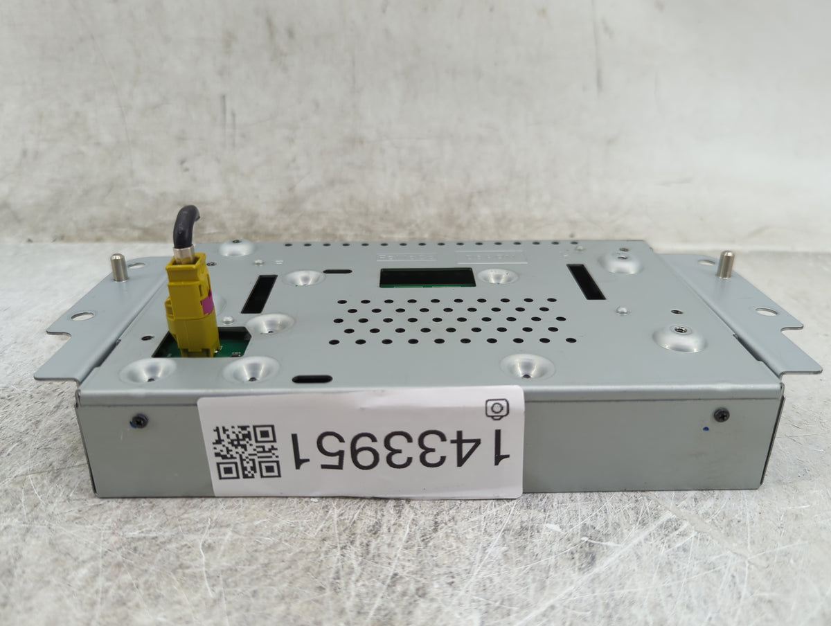 2017-2020 Ford Fusion Information Radio Display Screen 1433951 - Oemusedautoparts1.com