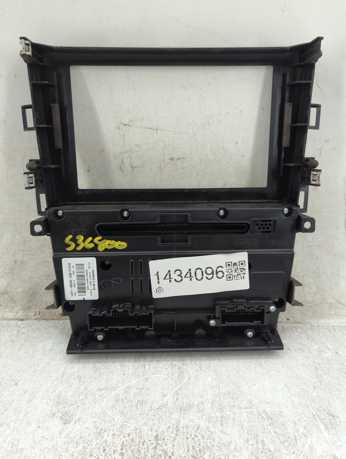 2017-2020 Ford Fusion Radio Control Panel Black - Oemusedautoparts1.com