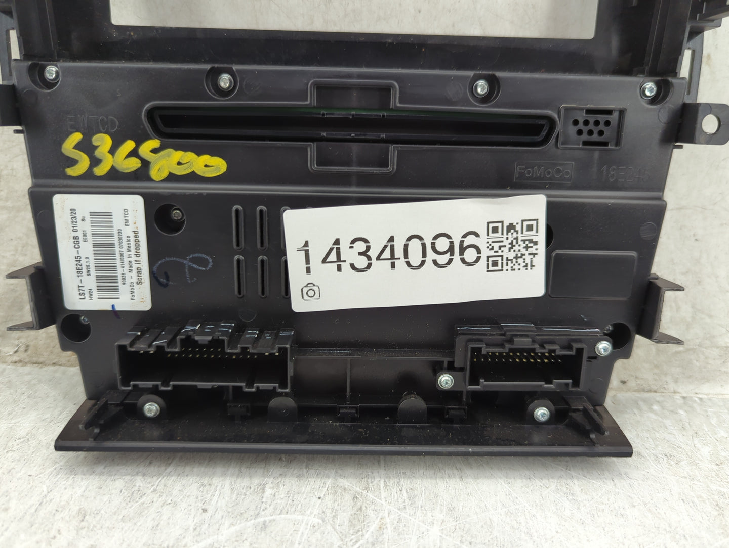 2017-2020 Ford Fusion Radio Control Panel Black - Oemusedautoparts1.com