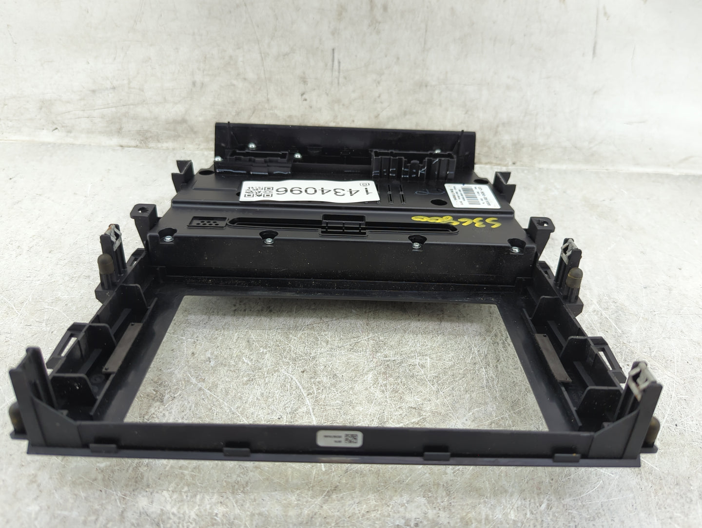 2017-2020 Ford Fusion Radio Control Panel Black - Oemusedautoparts1.com