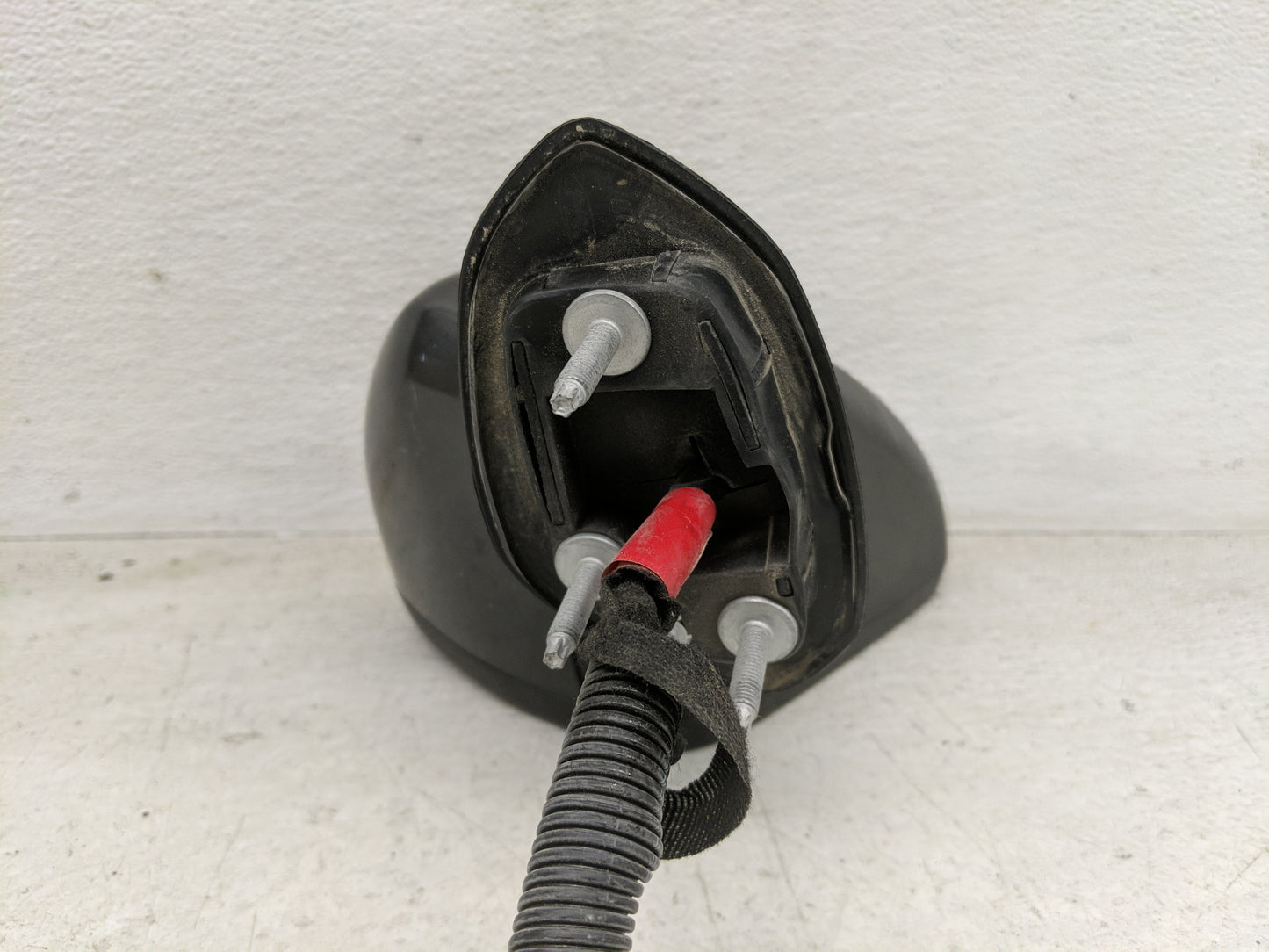 2019-2020 Ford Fusion Driver Side View Mirror - Left Door Mirror OEM Used - Oemusedautoparts1.com