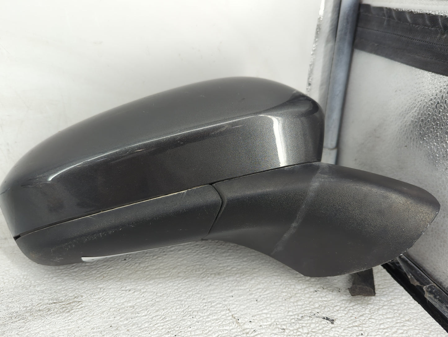 2019-2020 Ford Fusion Passenger Side View Mirror - Right Door Mirror OEM Used - Oemusedautoparts1.com