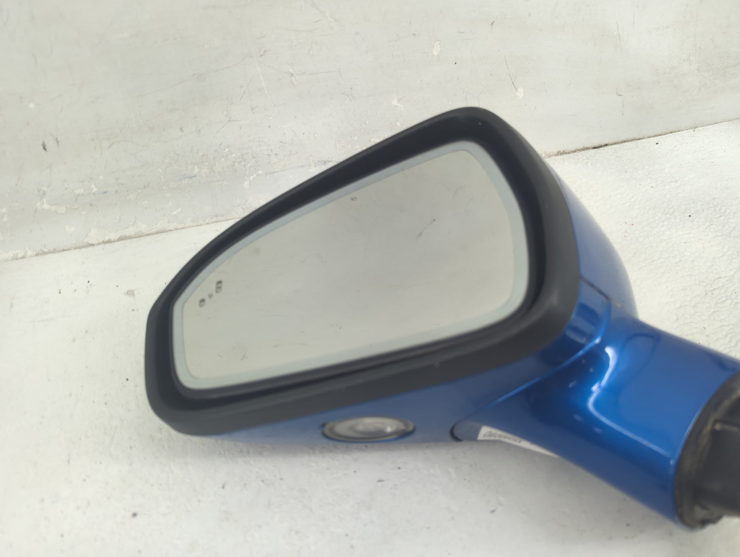2019-2020 Ford Fusion Driver Side View Mirror - Left Door Mirror OEM Used - Oemusedautoparts1.com