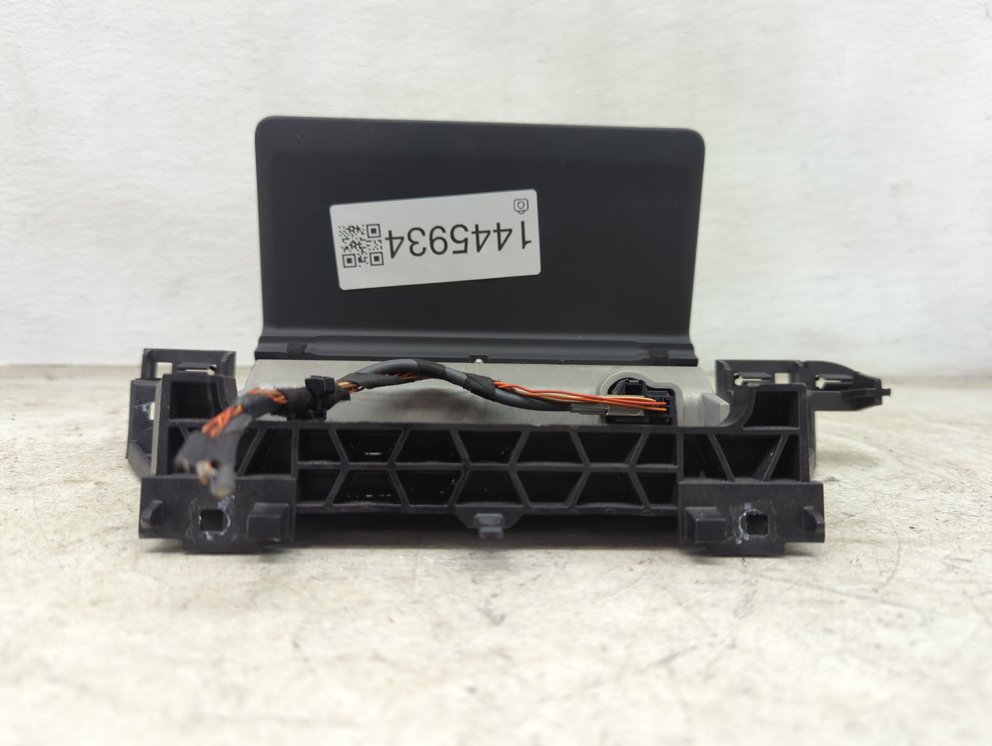 Ford Fusion Information Display Screen - Oemusedautoparts1.com