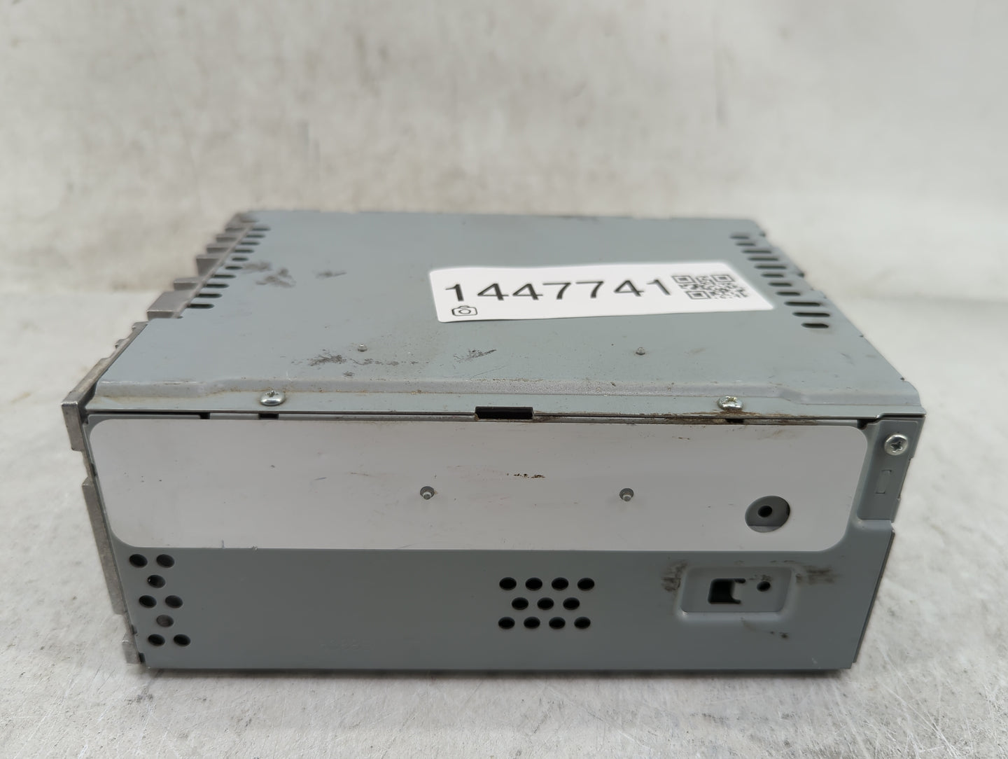 2020 Ford Fusion Radio AM FM Cd Player Receiver Replacement P/N:LS7T-18D818-ZC FA-HU-CDB Fits OEM Used Auto Parts - Oemuseda