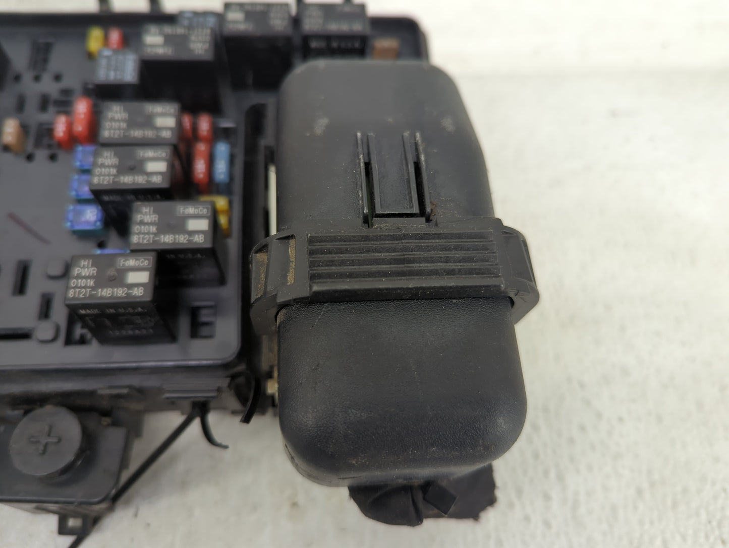 2017-2020 Ford Fusion Fusebox Fuse Box Panel Relay Module P/N:G2GT14A075AA Fits Fits 2017 2018 2019 2020 OEM Used Auto Parts