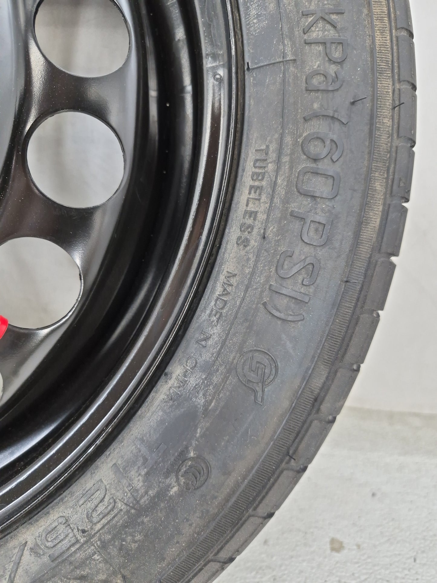2013-2020 Ford Fusion Spare Donut Tire Wheel Rim Oem 1461519 - Oemusedautoparts1.com