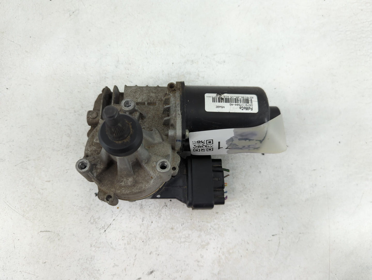 2019-2020 Ford Fusion Front Windshield Wiper Motor P/N:029CB9 W000040896 Fits Fits 2019 2020 OEM Used Auto Parts - Oemusedau