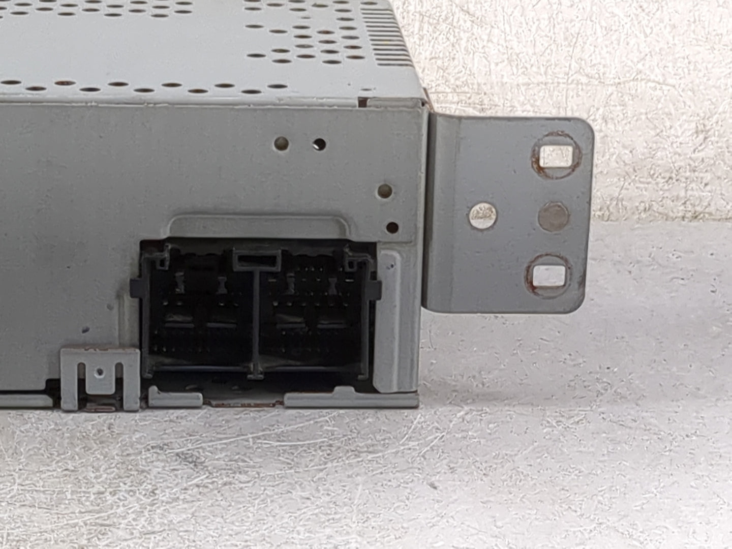 2020 Ford Fusion Radio AM FM Cd Player Receiver Replacement P/N:M1PT-18K810-AC CCAC197345, GMWV8EW0 Fits OEM Used Auto Parts