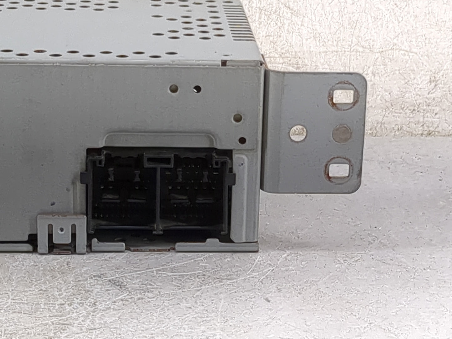2020 Ford Fusion Radio AM FM Cd Player Receiver Replacement P/N:M1PT-18K810-AC CCAC197345, GMWV8EW0 Fits OEM Used Auto Parts