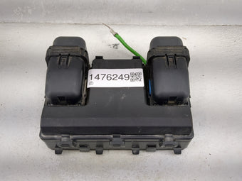 compare product 2017-2020 Ford Fusion Fusebox Fuse Box Panel Relay Module P/N:GU5T-14B192-GA GU5T-14B192-HA Fits Fits 2017 2018 2019 2020 OEM Used Auto Parts