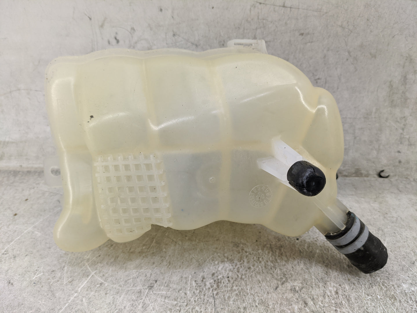 2013-2016 Ford Fusion Radiator Coolant Overflow Expansion Tank Bottle 1477042 - Oemusedautoparts1.com