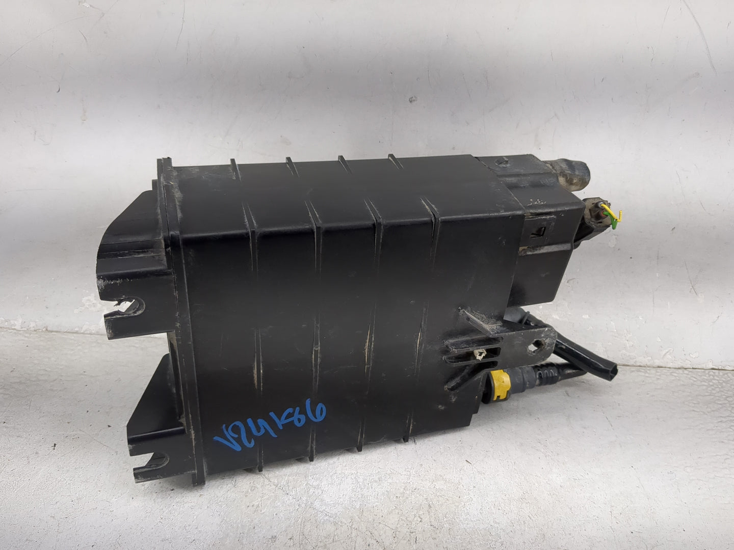 2020 Ford Fusion Fuel Vapor Charcoal Canister 1477152 - Oemusedautoparts1.com